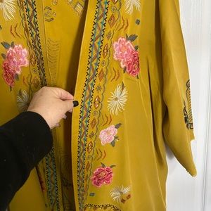 ❤️beautiful John Mark kimono style topper❤️